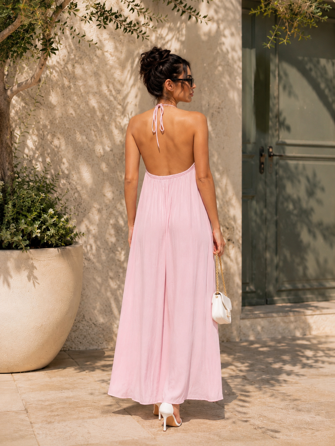 Pembe elbise